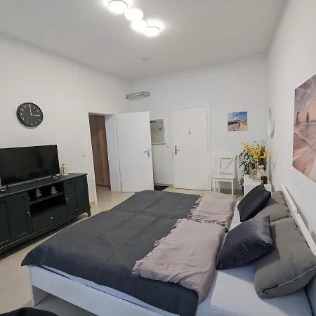 Schoenes Im Zentrum Von Ii Apartmán