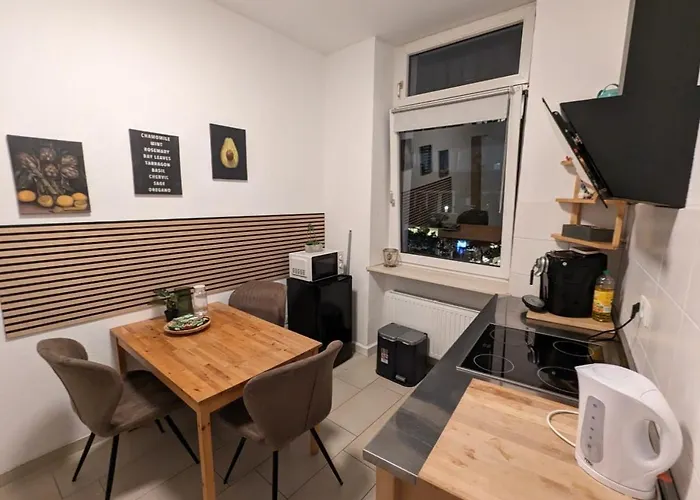 Schoenes Im Zentrum Von Ii Lägenhet *